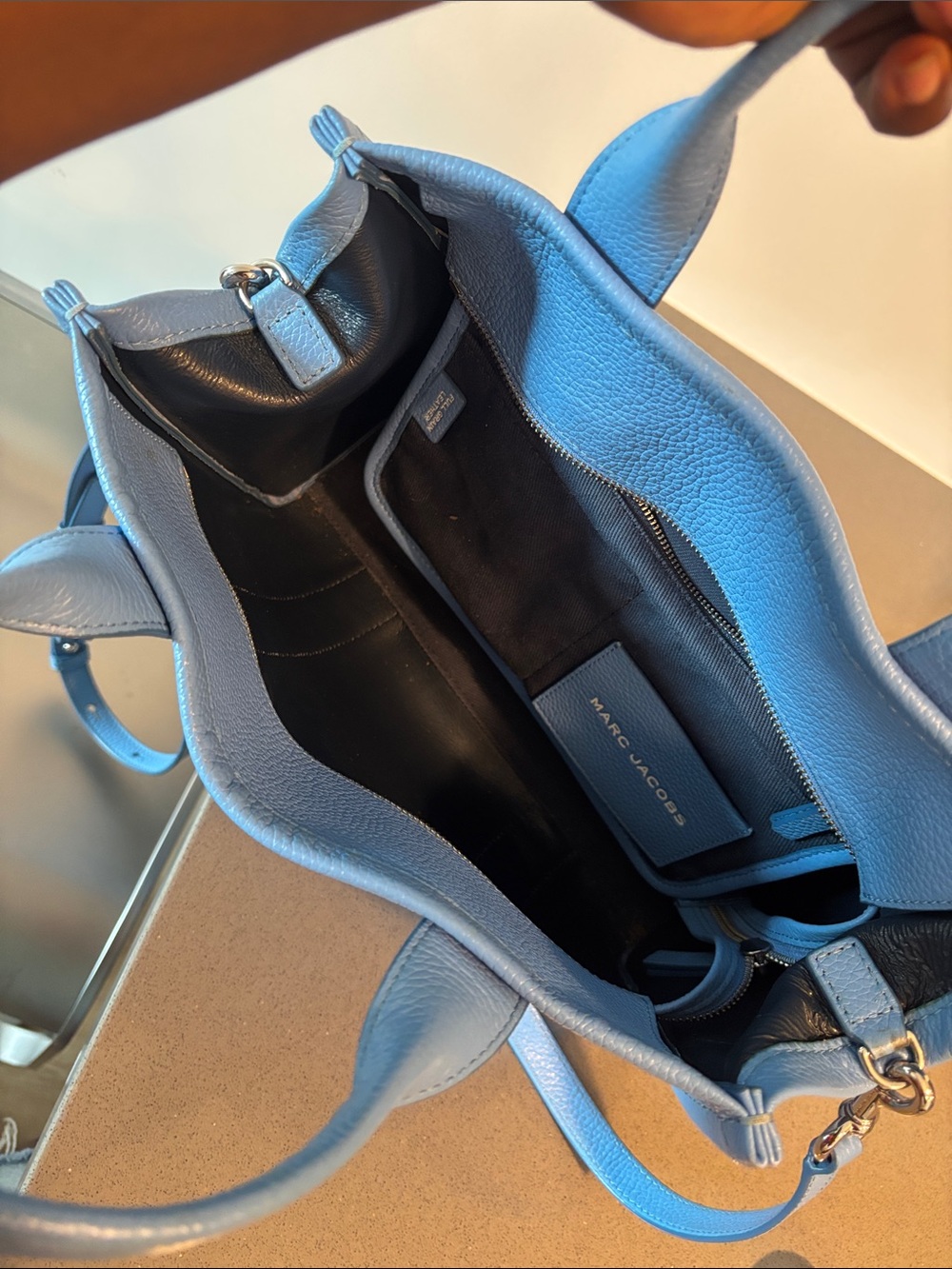 Marc Jacobs Blue The Tote Bag Leather Tote with Logo Print - Picture 5 of 6